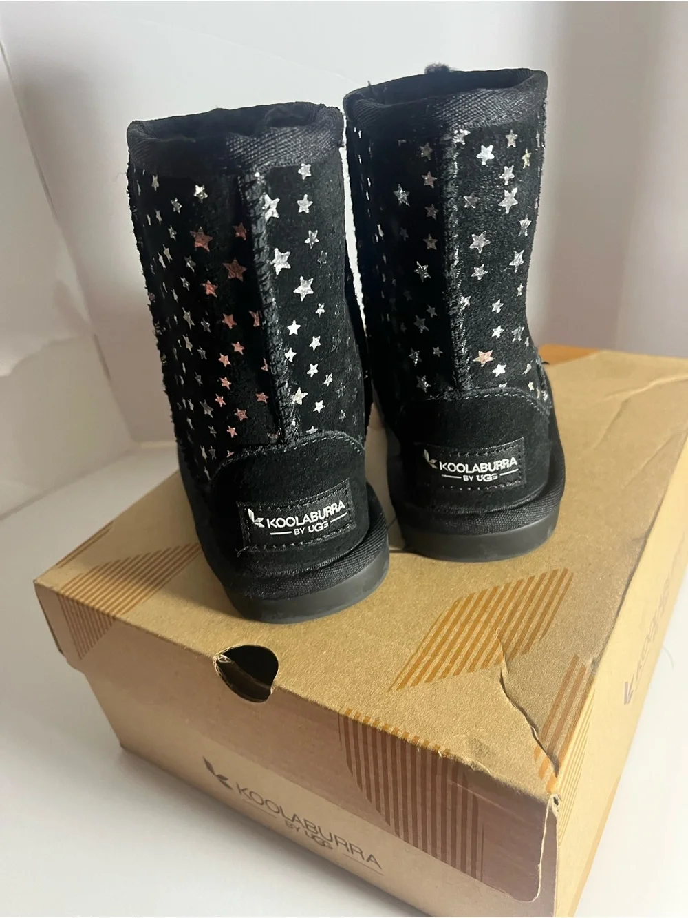 Koolaburra by UGG boots size 8 good condition